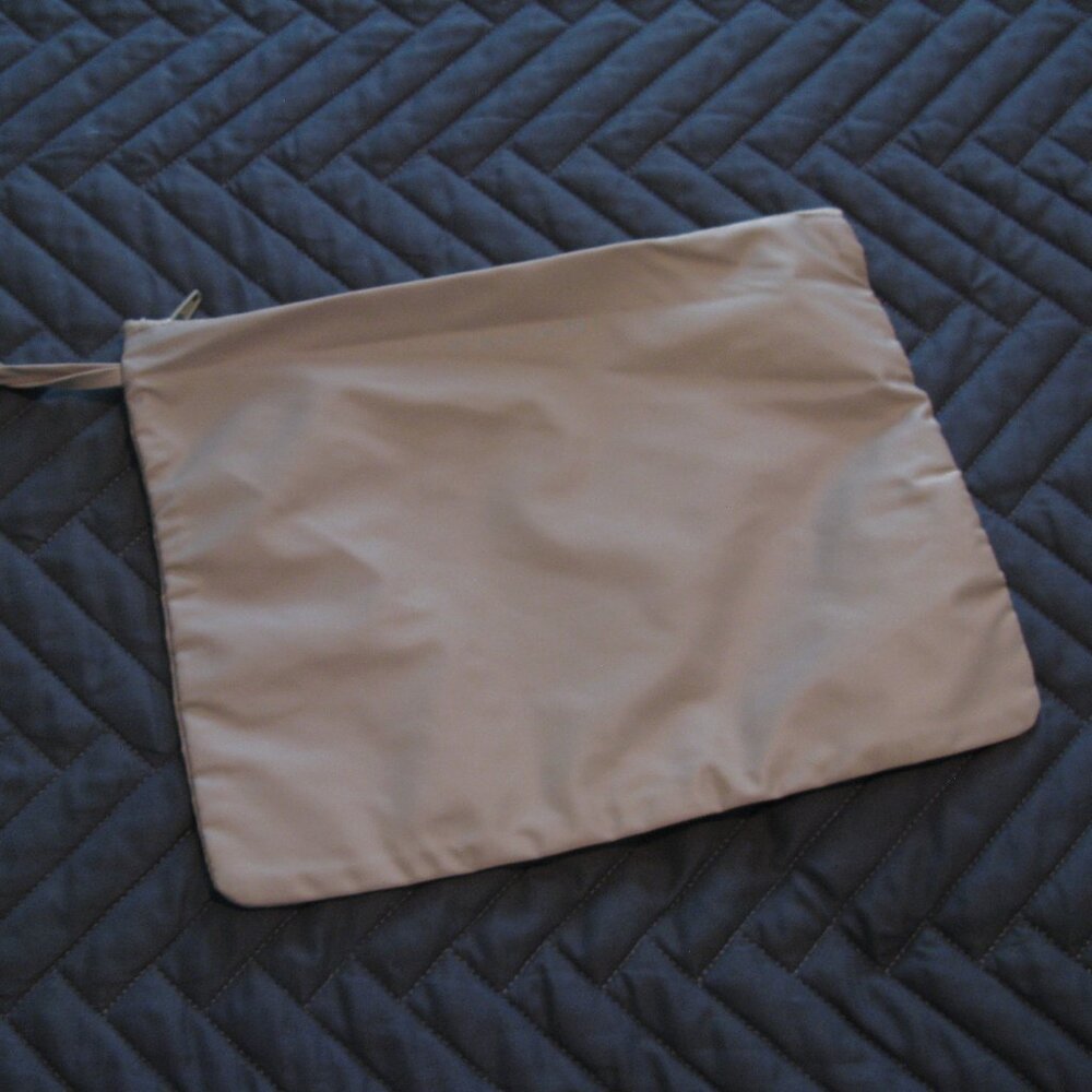 Tahari WATERPROOF Lightweight Raincoat Jacket - Picture 8 of 8